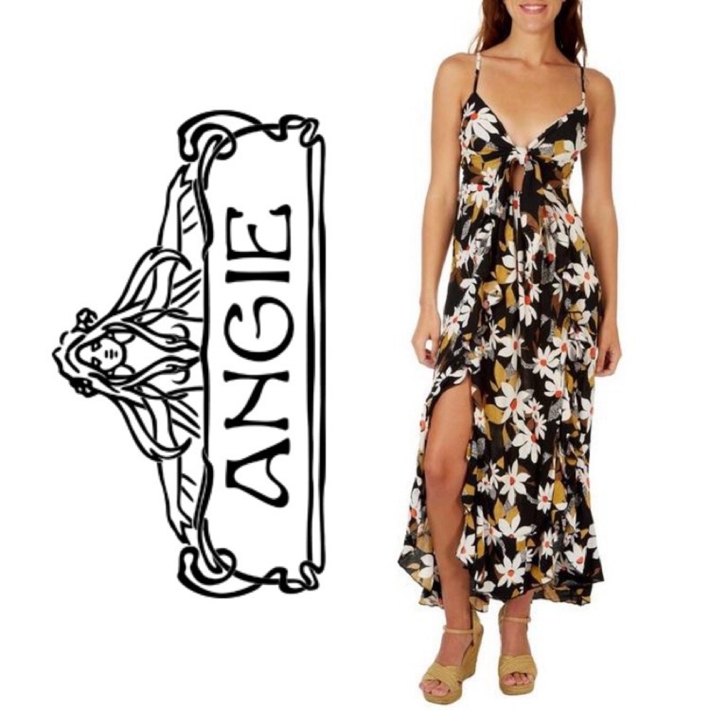 NEW! 🖤 | Angie Maxi Keyhole Dress